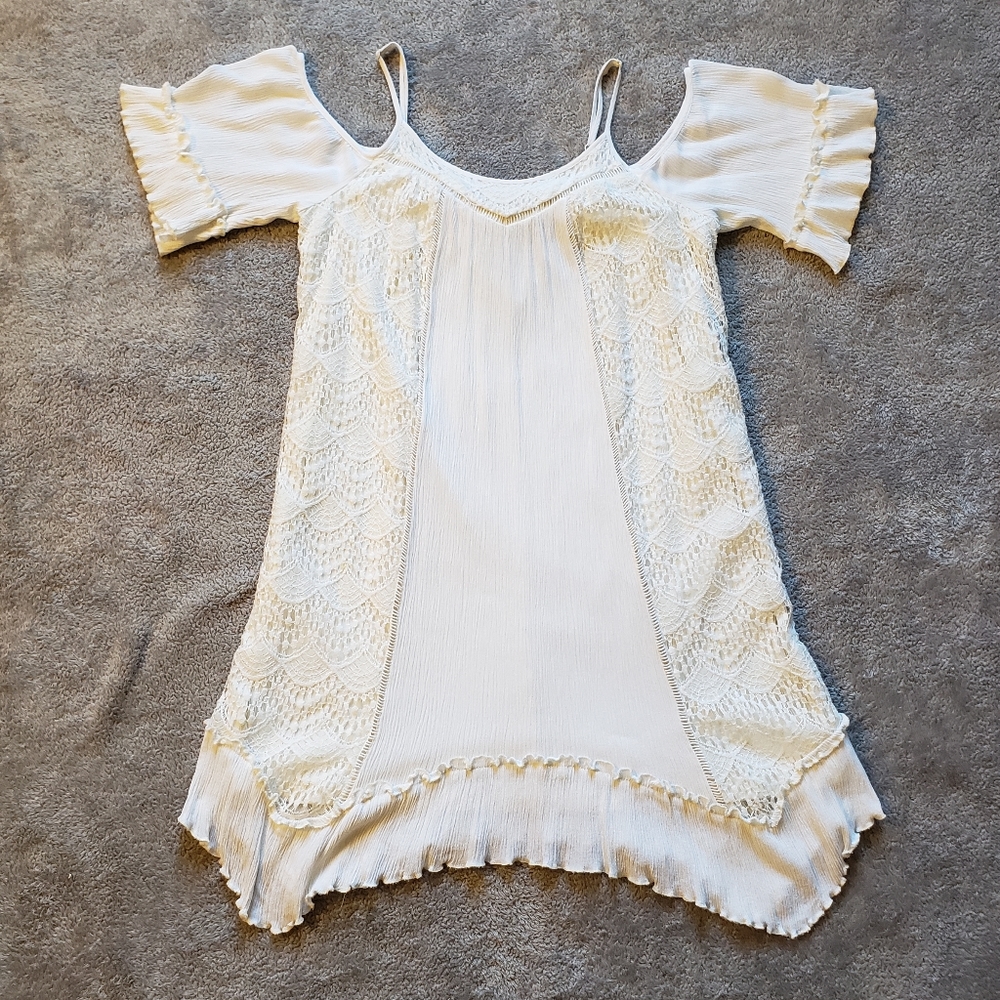 ⚠️SOLD⚠️Cold Shoulder Dress